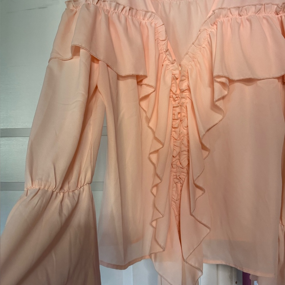 Venus Women's Peach Ruffle Top Brand New - Picture 4 of 8